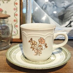 Cordelia stoneware floral coffee or tea cup